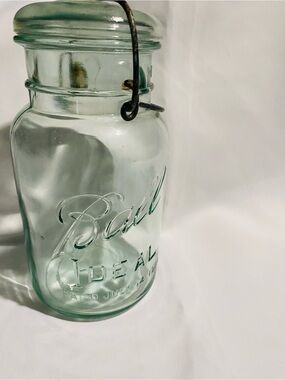 Ball Ideal Aqua Glass Storage Jar with Wire Bail Lid - Aqua